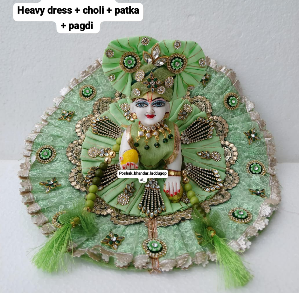 Heavy dress with pagdi