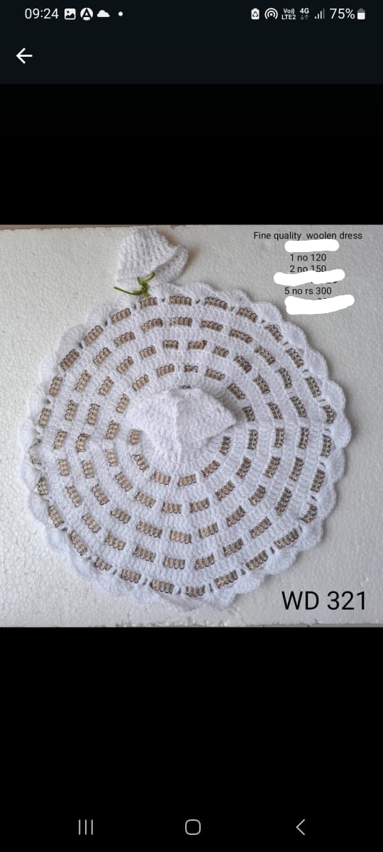 Woolen white dress with cap