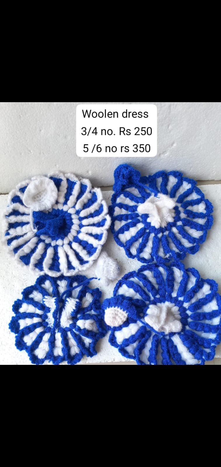 Woolen dress ( 4/5 no.)