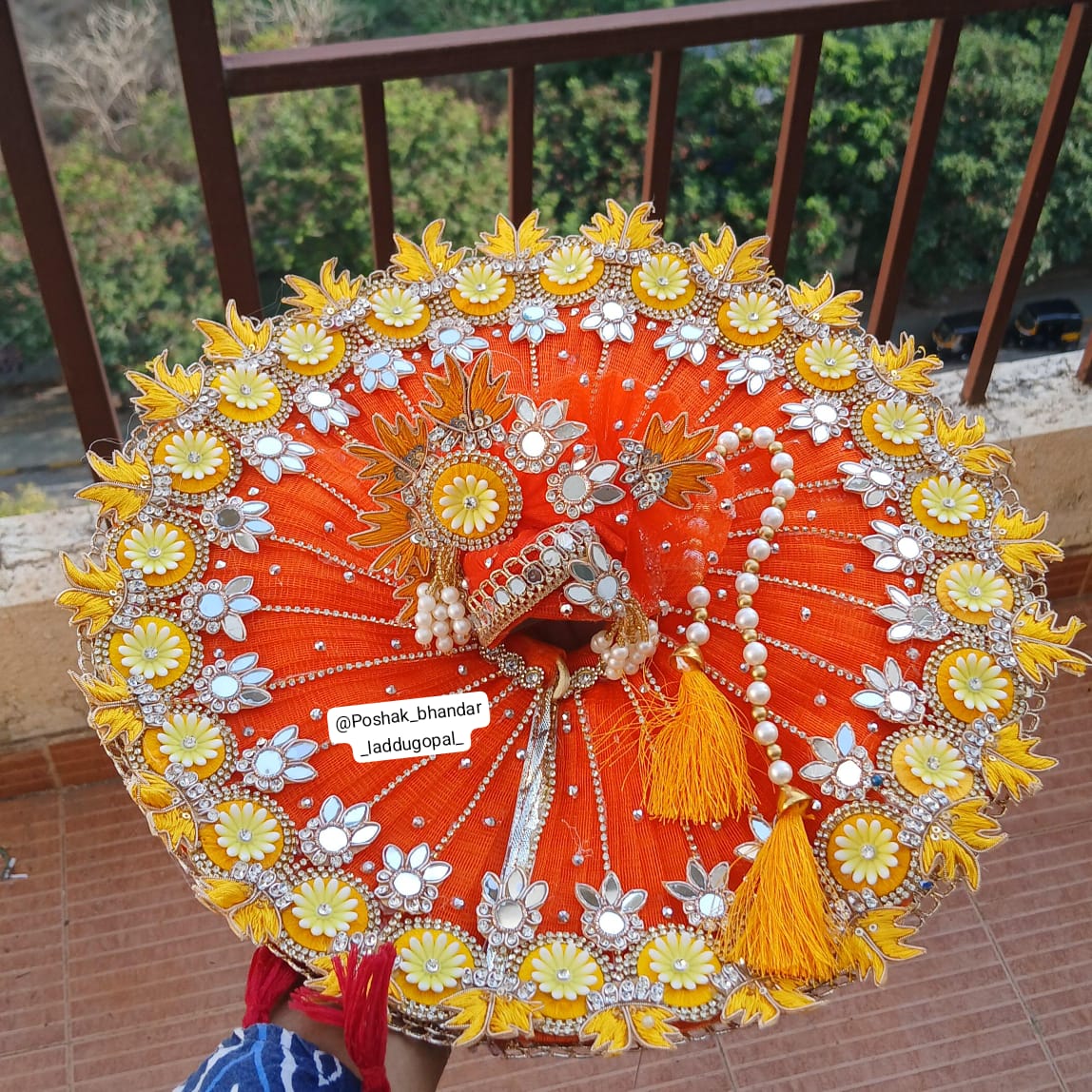 Vrindavan Chandra poshak with pagdi