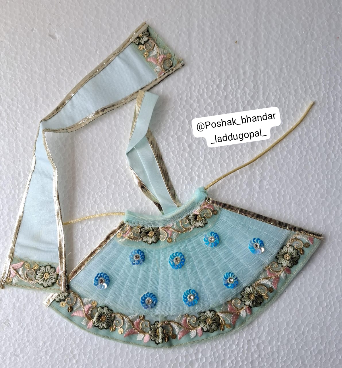 Lehnga+choli+patka