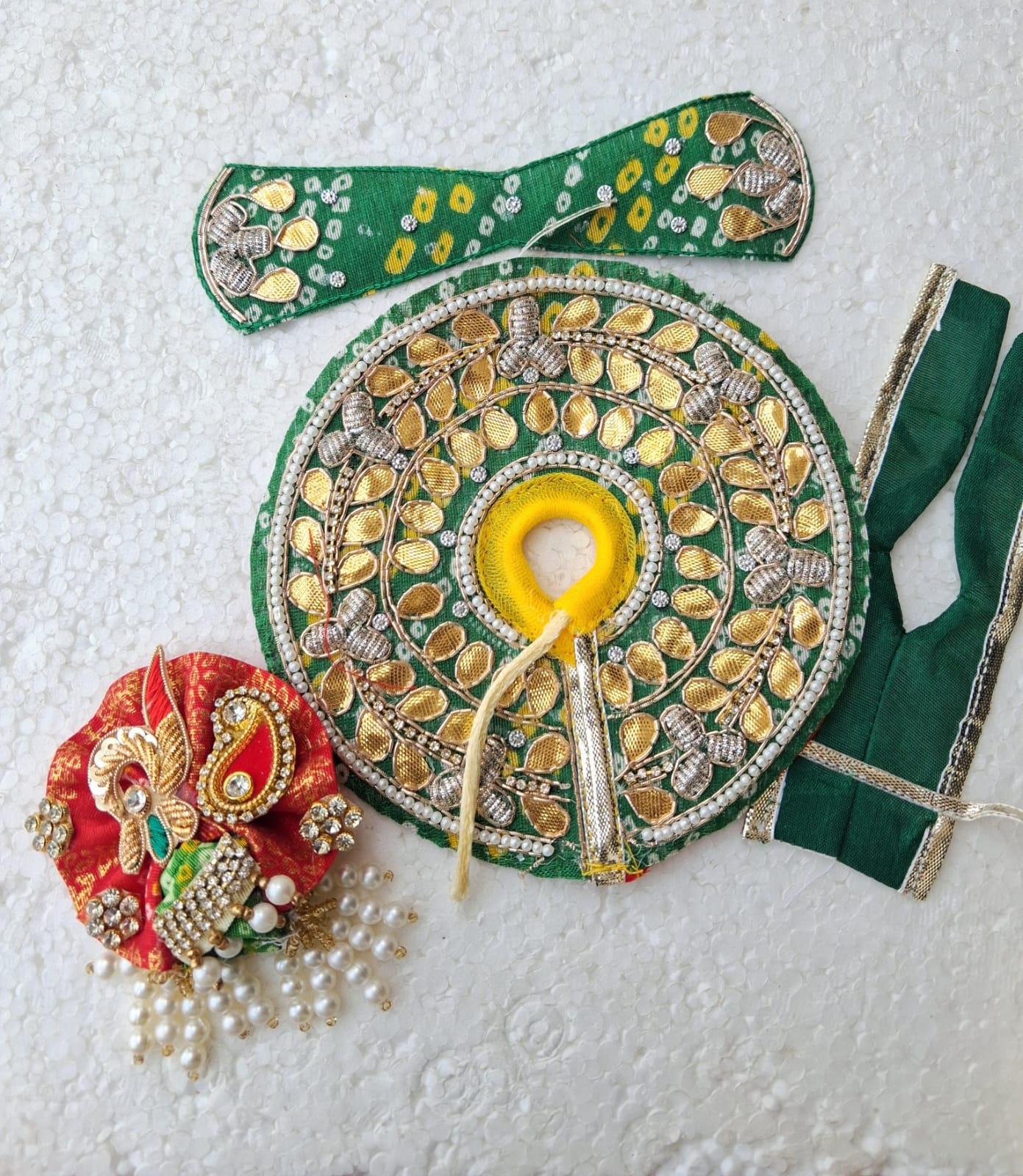 0/1 no. Heavy handwork dress with pagdi