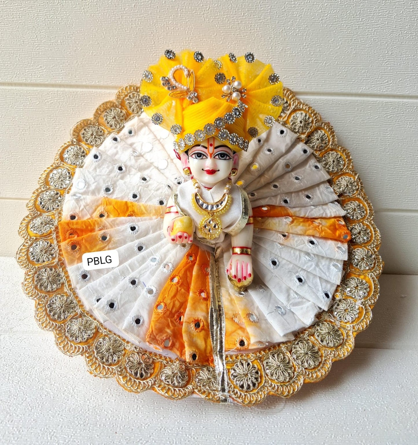 Yellow shade dress with pagdi