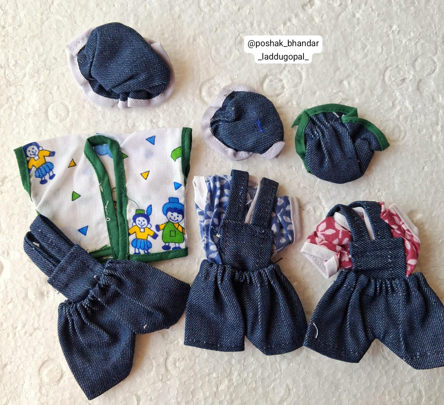 2/4 no. Bib suit