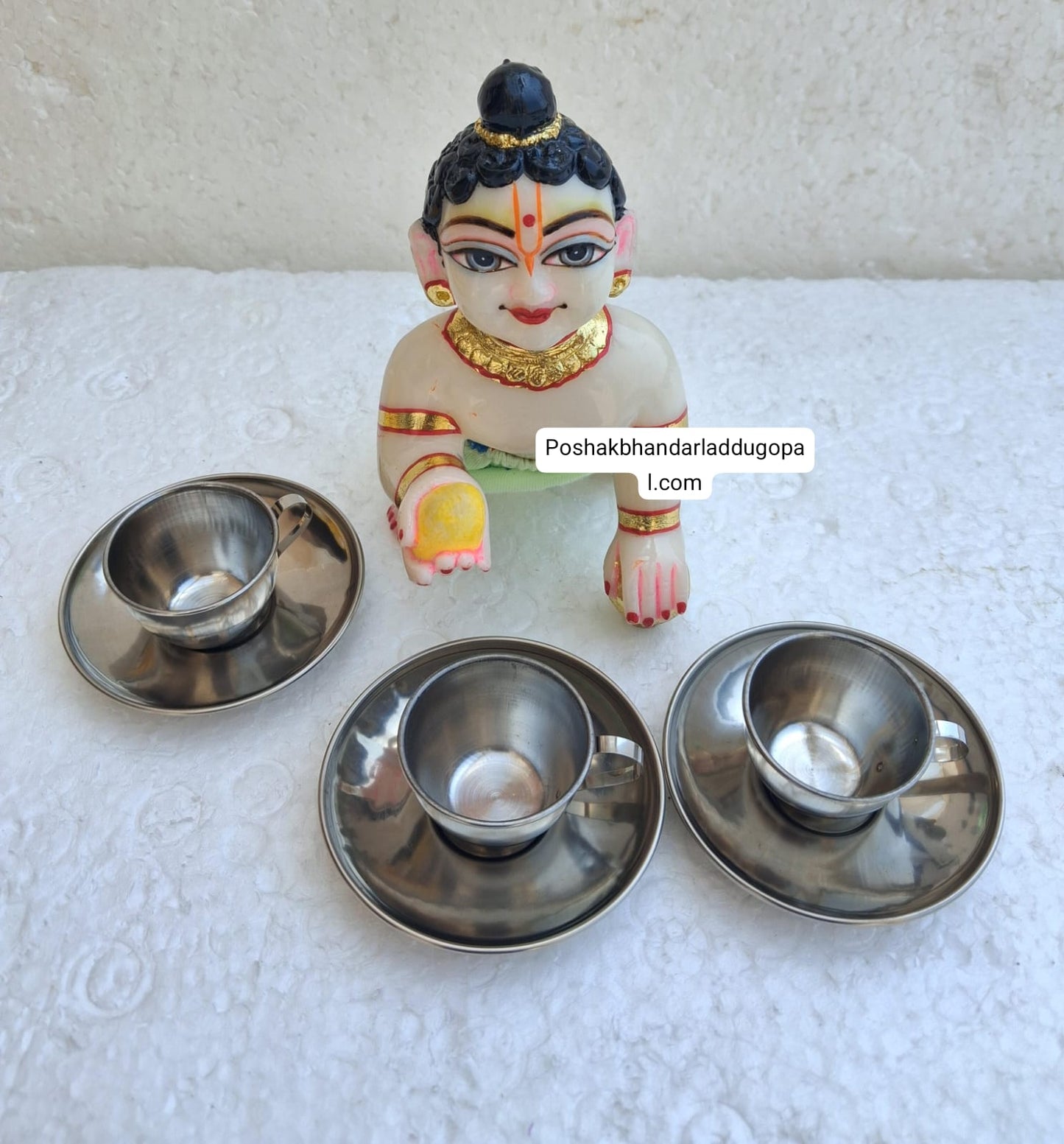 Small cup plates