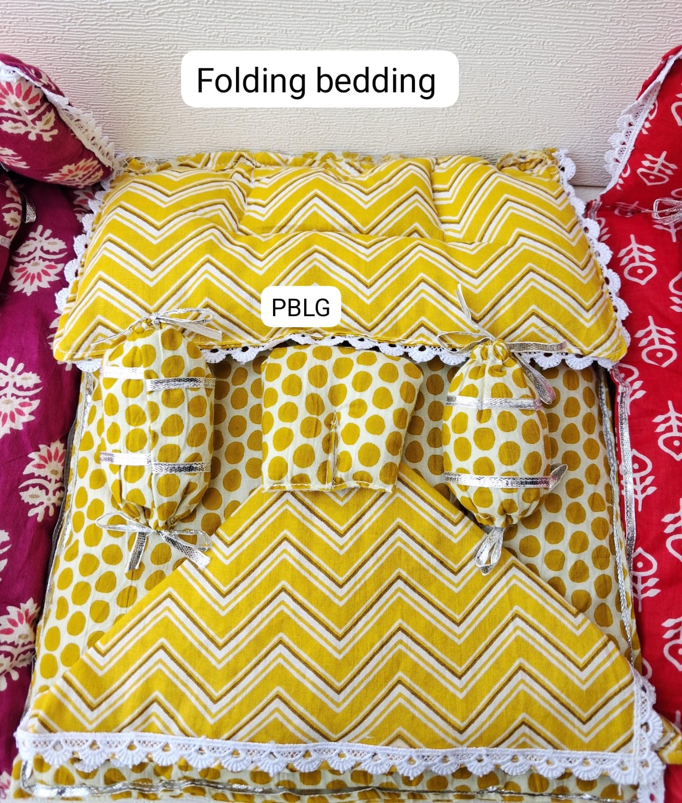 Bed style bedding set