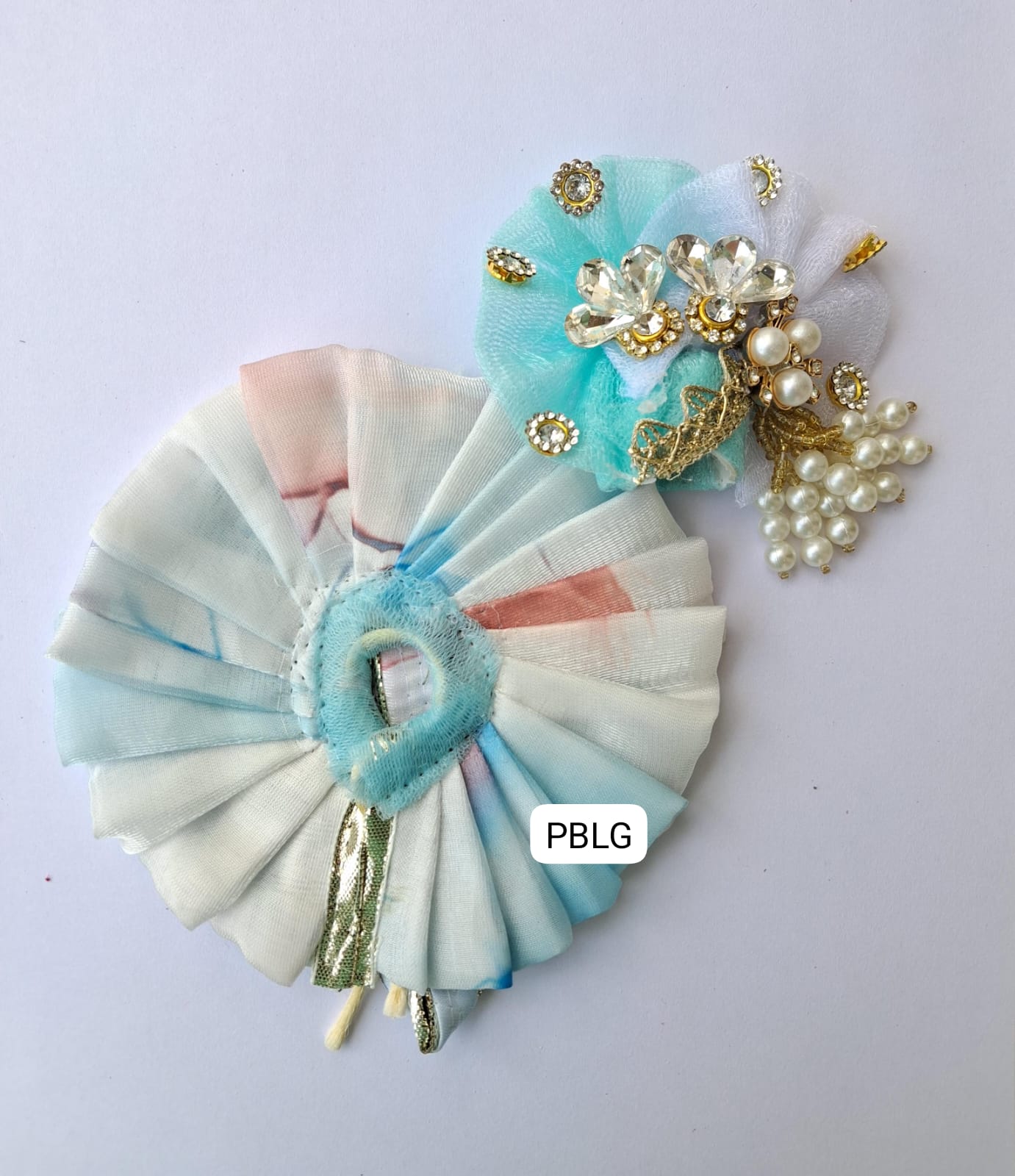 0/1 no. Dress with pagdi
