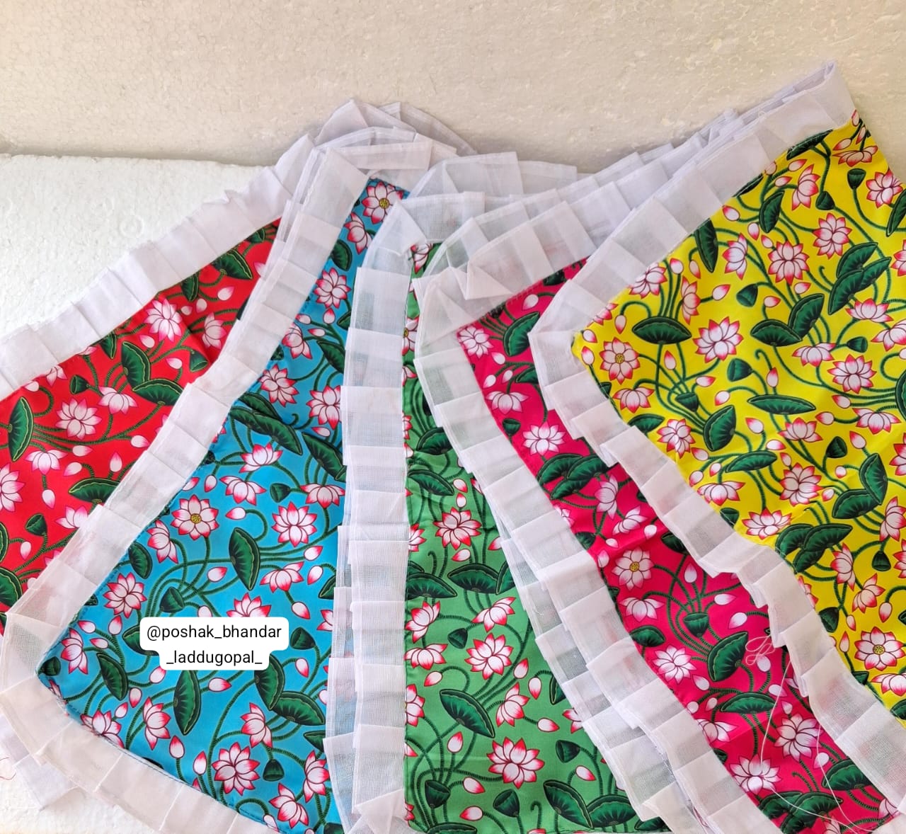 Lotus print pichwai
