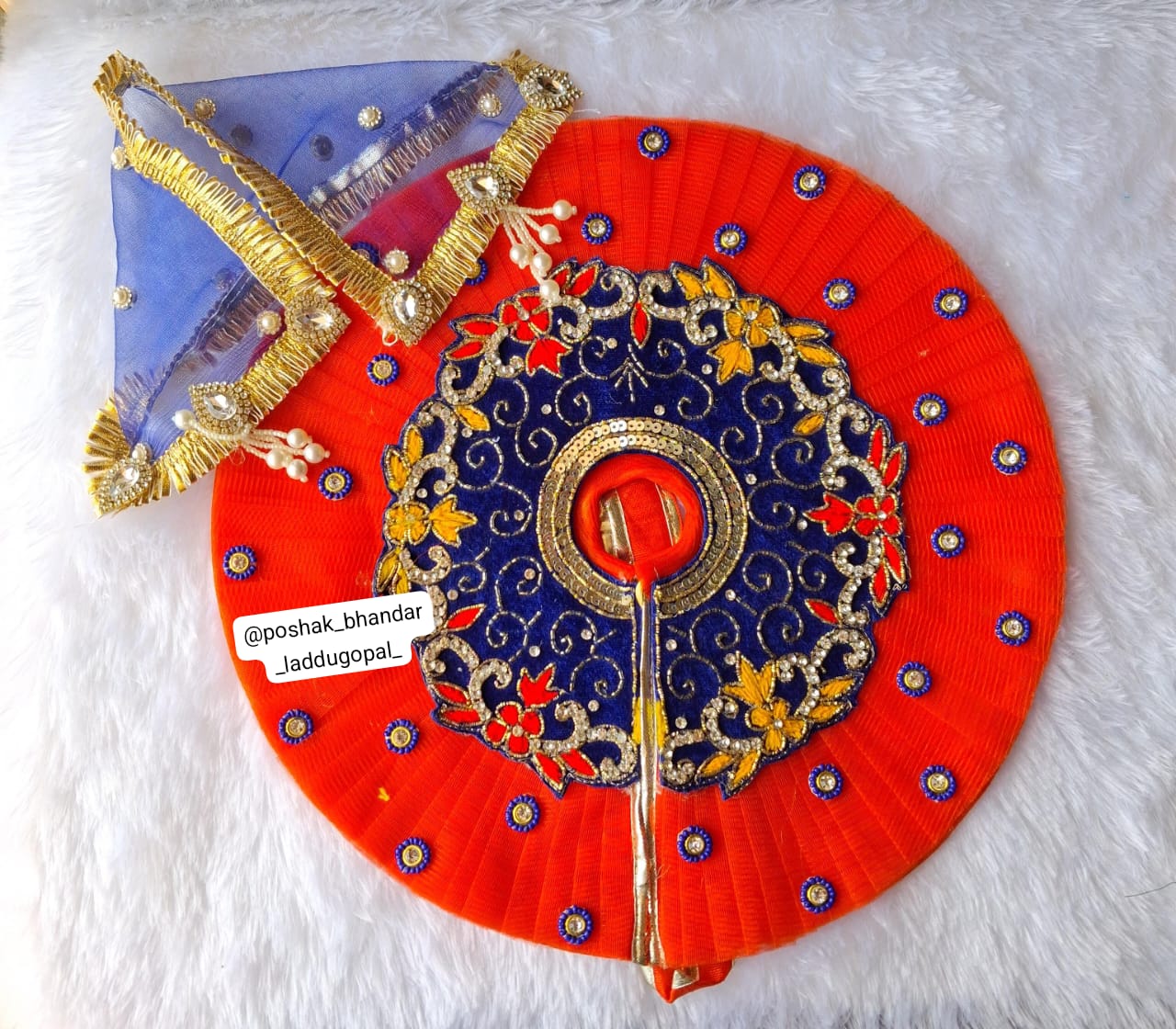 Heavy handwork dress with heavy dupatta for radha ji 6 or 7 size