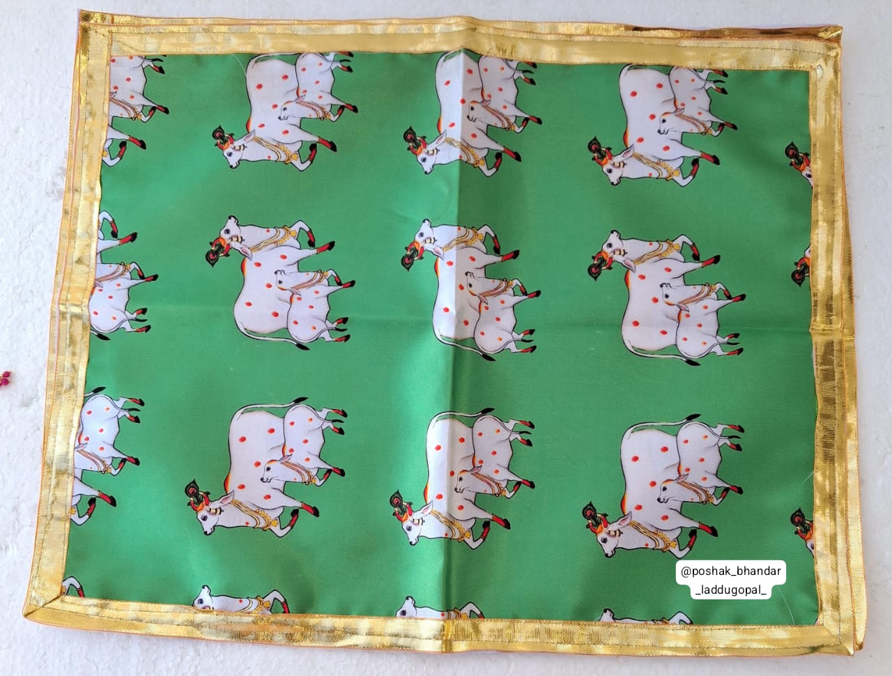 Cow pichwai