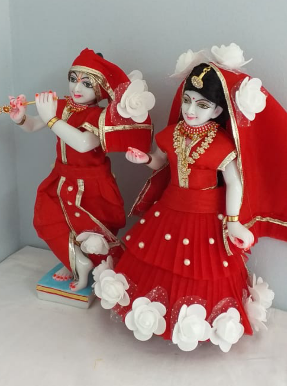 Red white rk set – POSHAK BHANDAR LADDU GOPAL