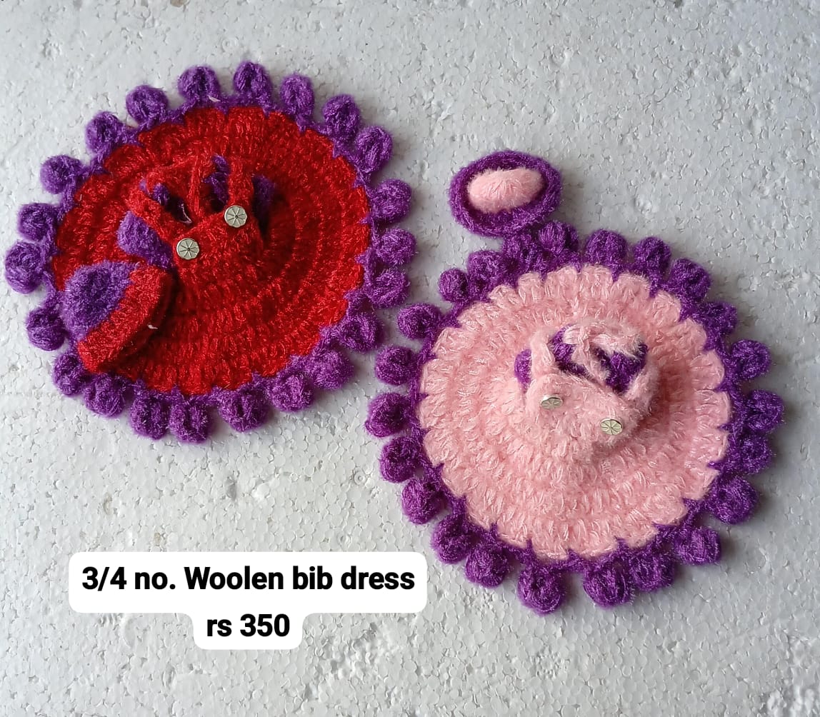 Woolen bib dress with cap