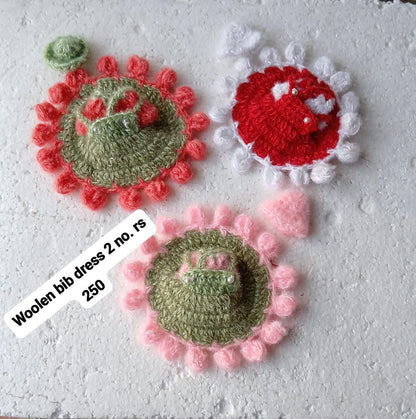 Woolen bib dress with cap