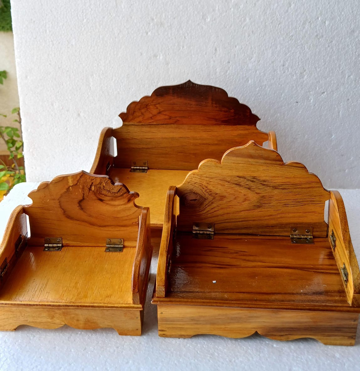 Foldable wooden Singhasan with gaadi set