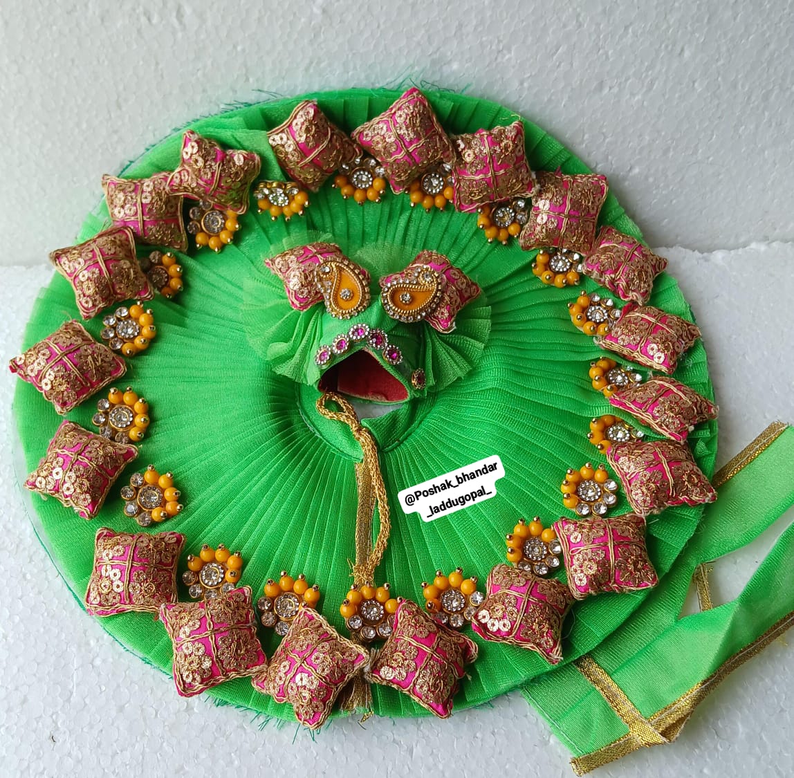 6 no. Dress with pagdi