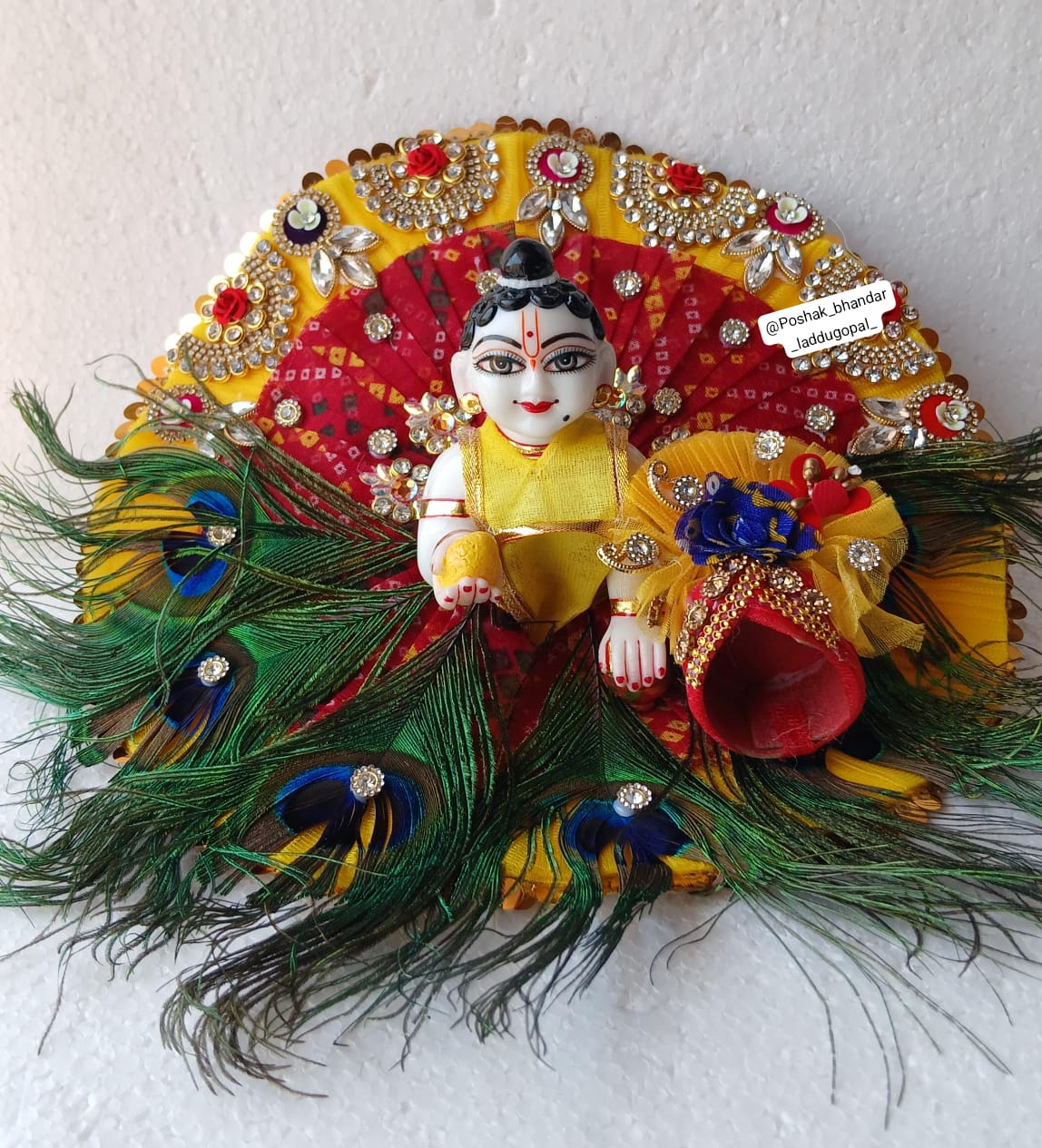 6 no. Dress with pagdi ( morpankh pattern)