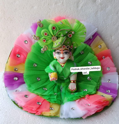 6  no. Heavy drees with pagdi