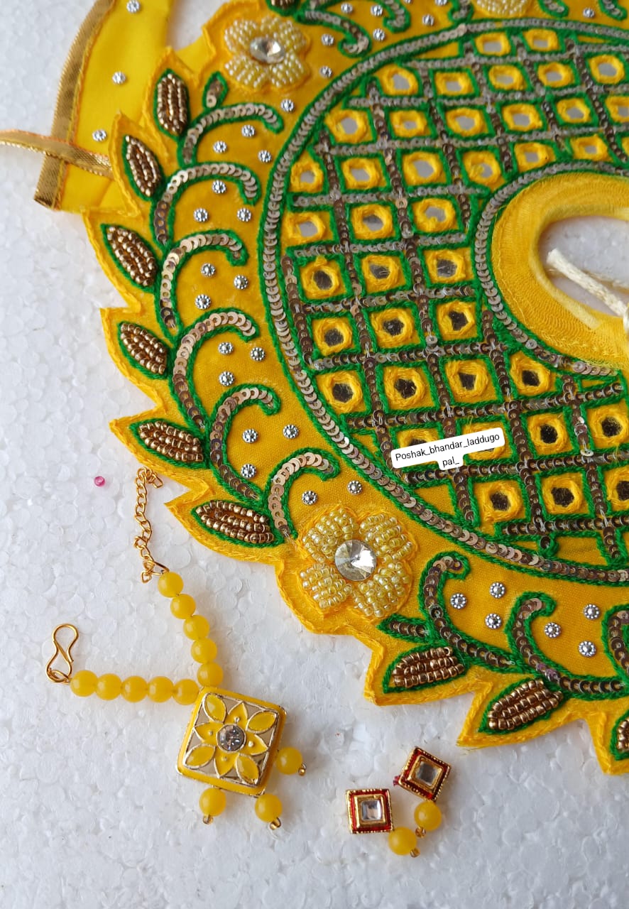 5 no. Heavy dress with pagdi and Mala +earring set
