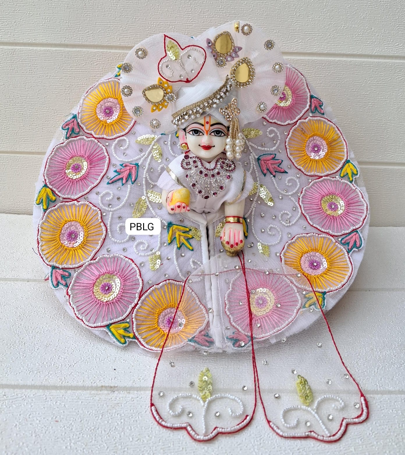 White handwork dress with pagdi and patka