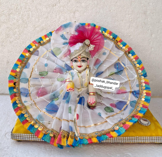 White heavy dress with pagdi