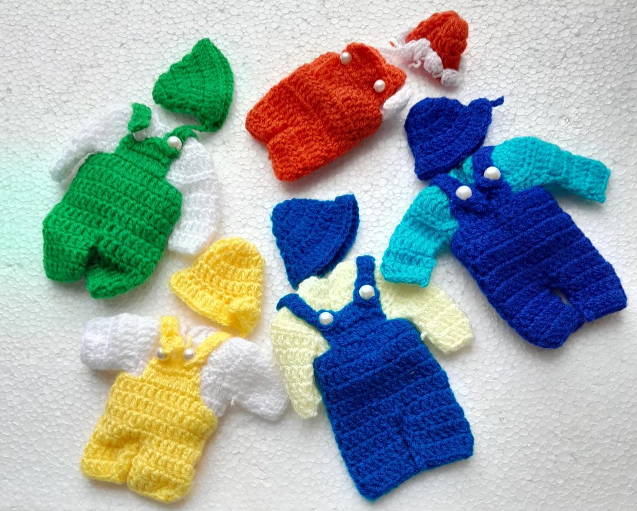Bib suit with cap