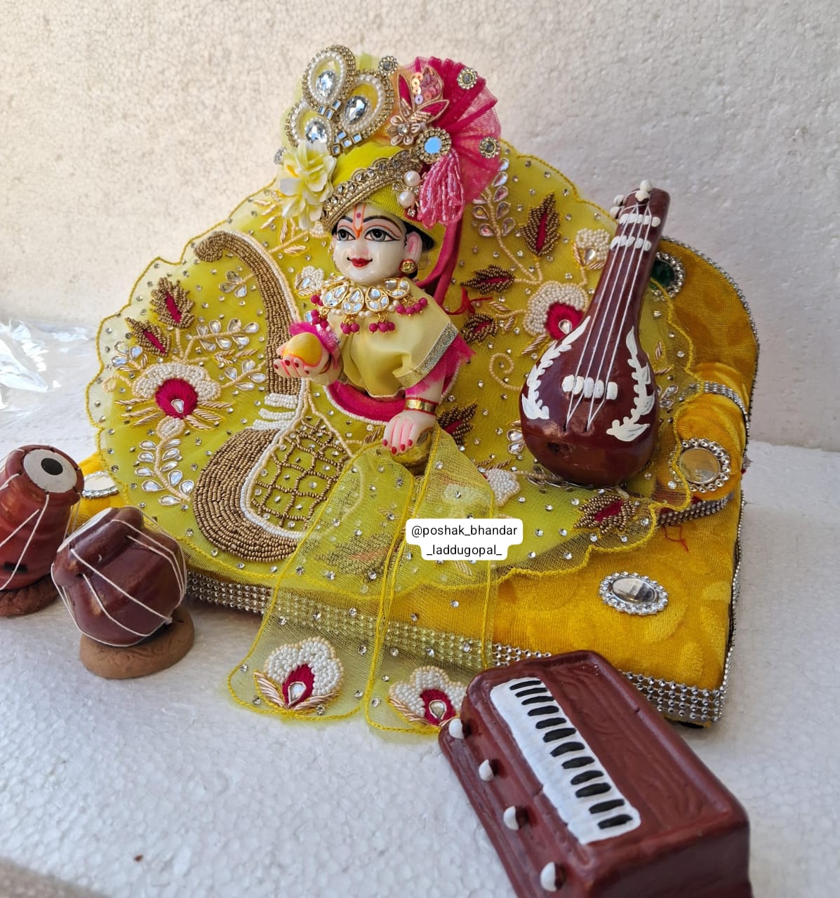 Musical instrument ( toy set )