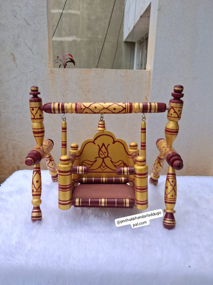 Wooden palna Hindola