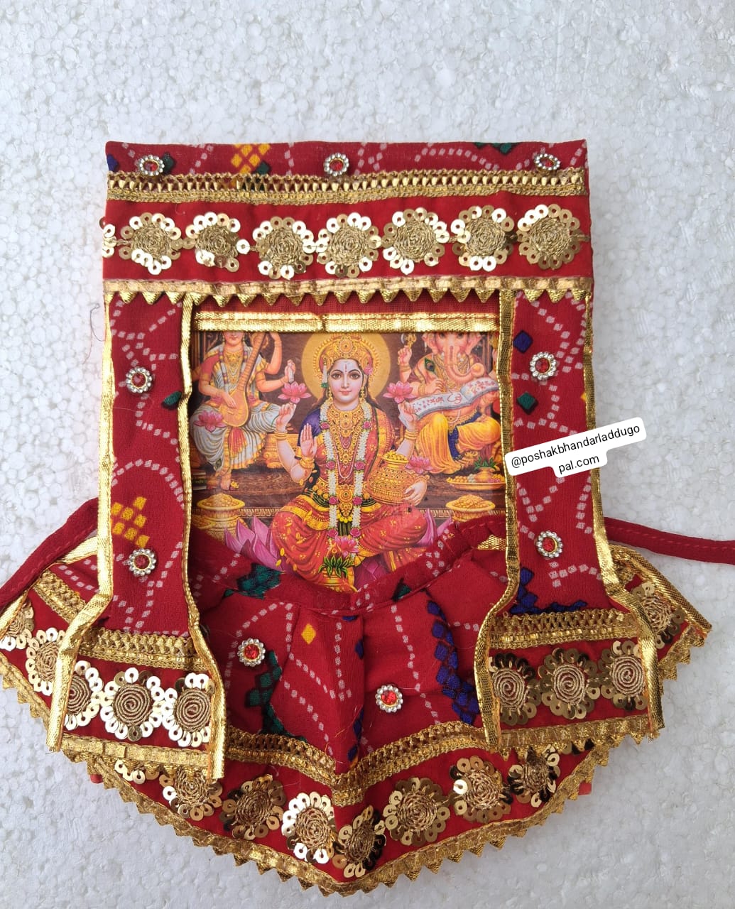 Photo frame poshak