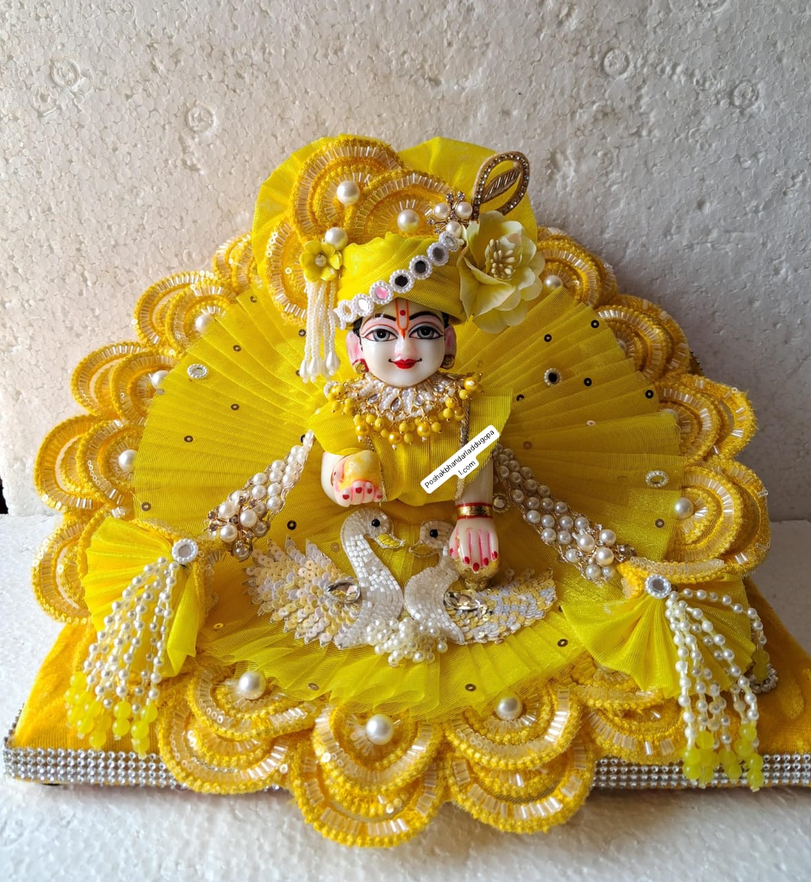 Swan special dress with pagdi and patka