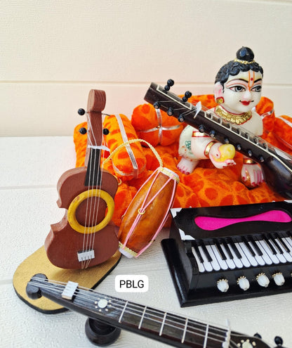 Wooden musical set