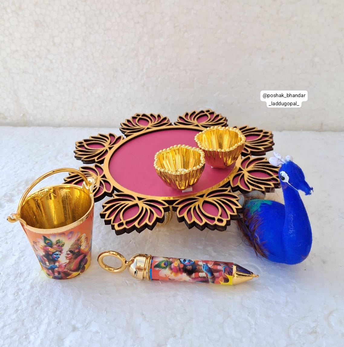 Peacock plate pichkari set