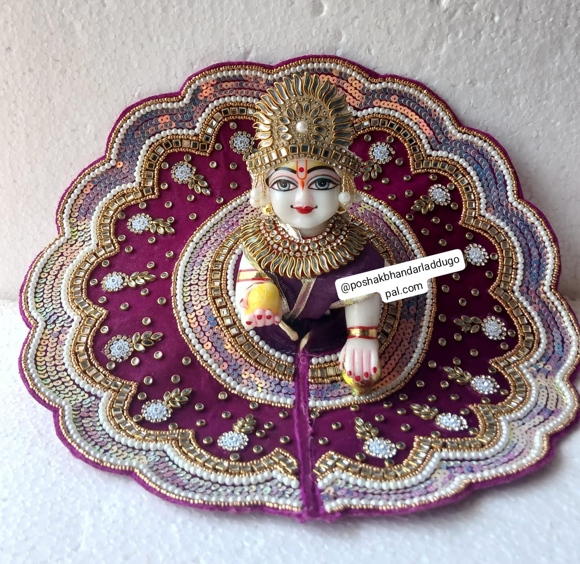 Royal kundan dress with kundan mukut