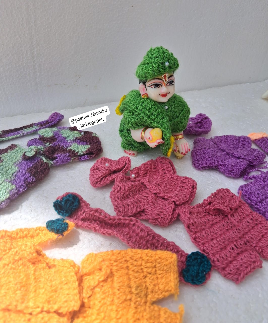 Woolen set with pagdi look cap