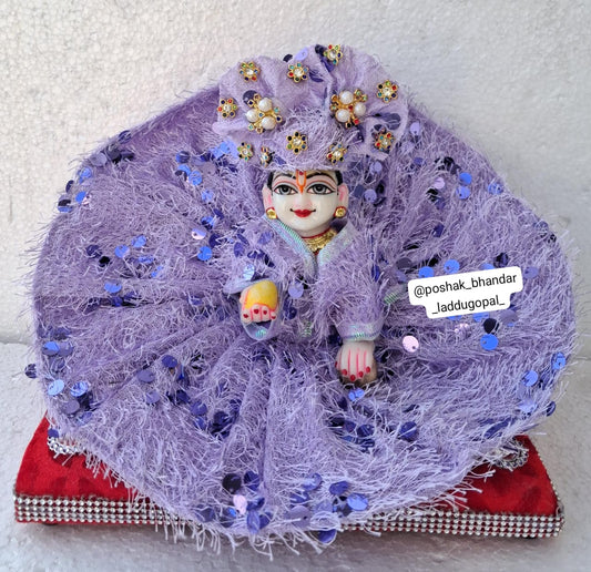 Special winter dress with matching pagdi