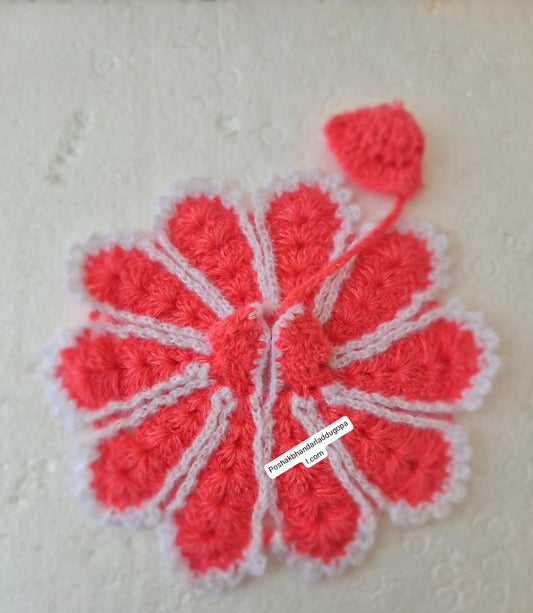 Woolen dress with cap