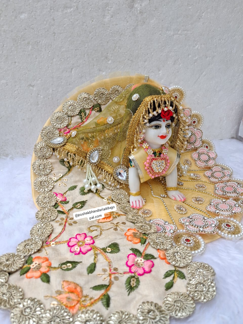 Radharani dress with heavy duppata 6/7 no.