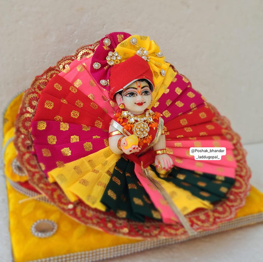 Rangeela poshak with pagdi