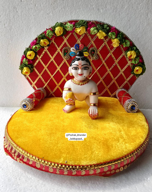Handcrafted singhasan