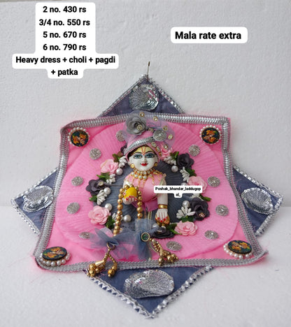 Square heavy dress with pagdi