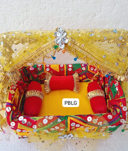 Travelling basket ( good quality)