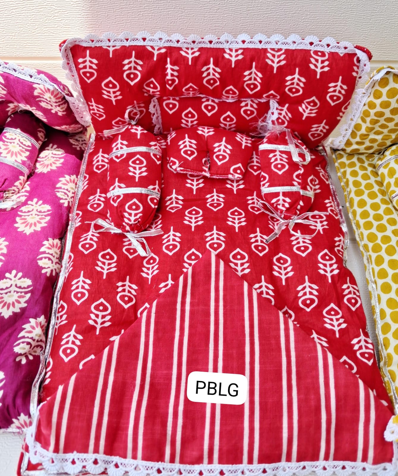 Bed style bedding set