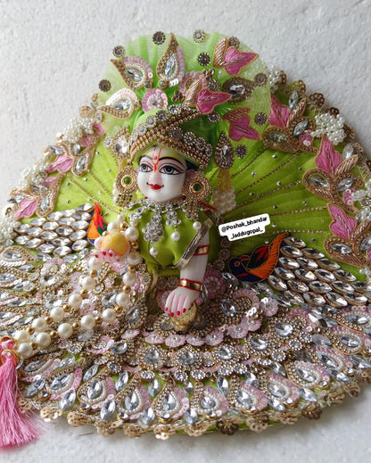 Beautiful poshak with heavy pagdi (2/3/4 no.)