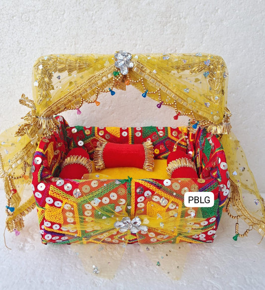 Travelling basket ( good quality)