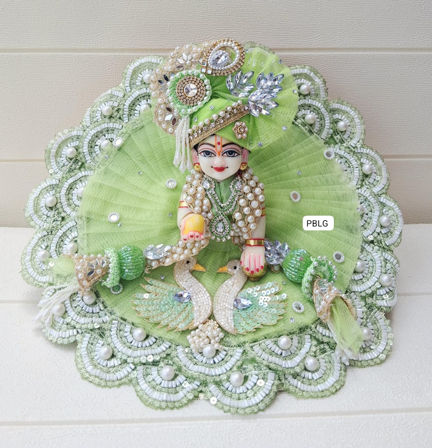 Swan dress with pagdi and patka