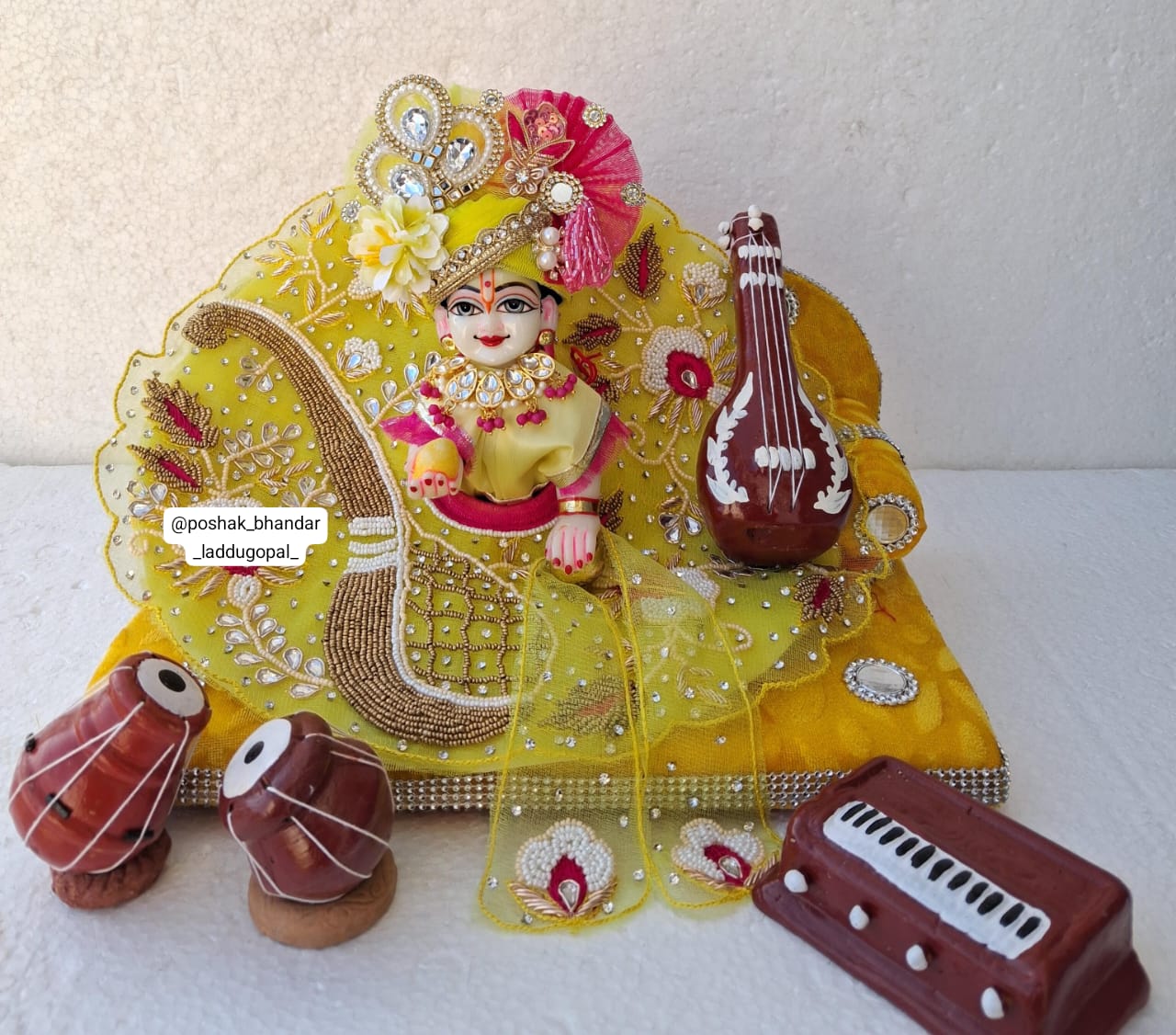 Musical instrument ( toy set )