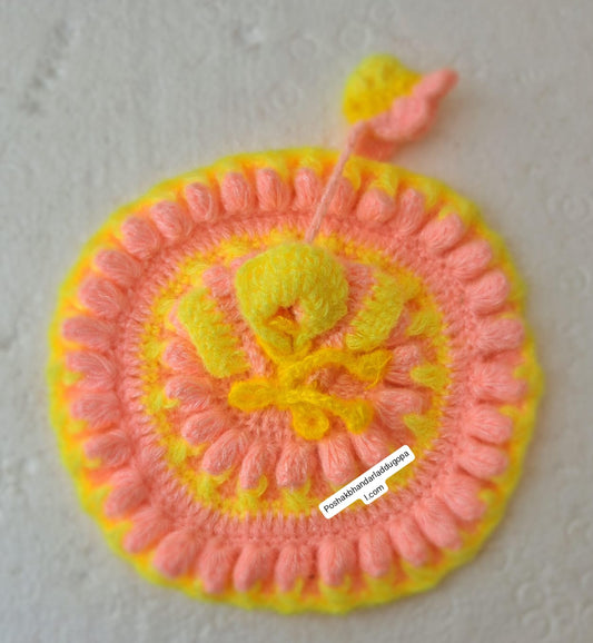 Woolen dress with cap