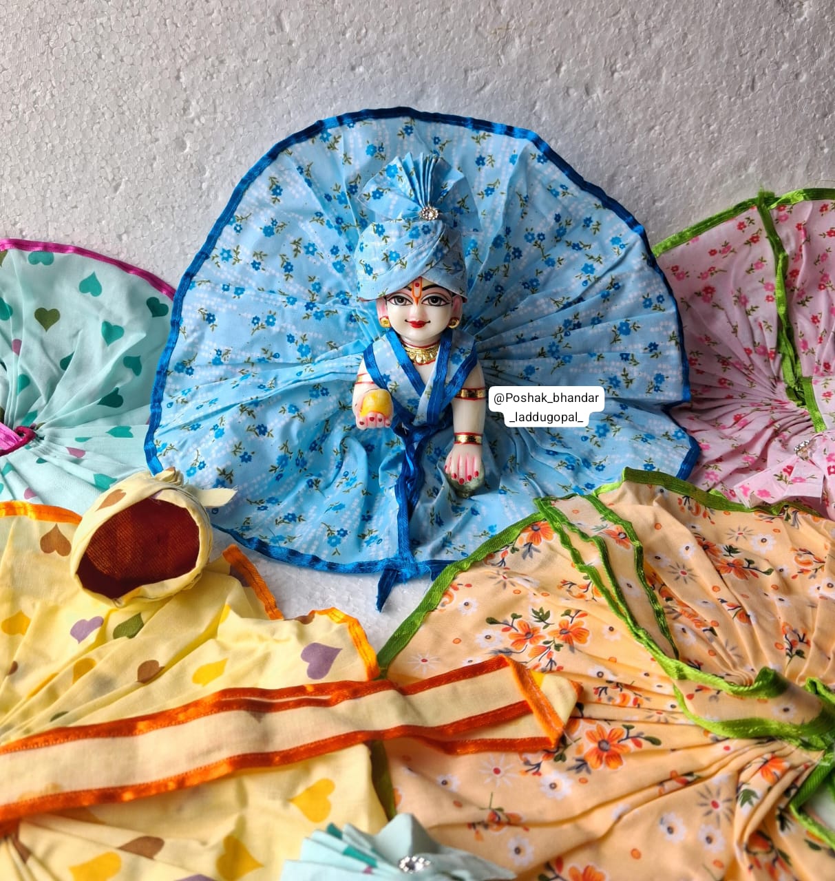 Cotton dress with matching pagdi