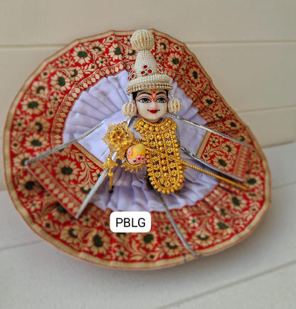 Bengali dress with mukut