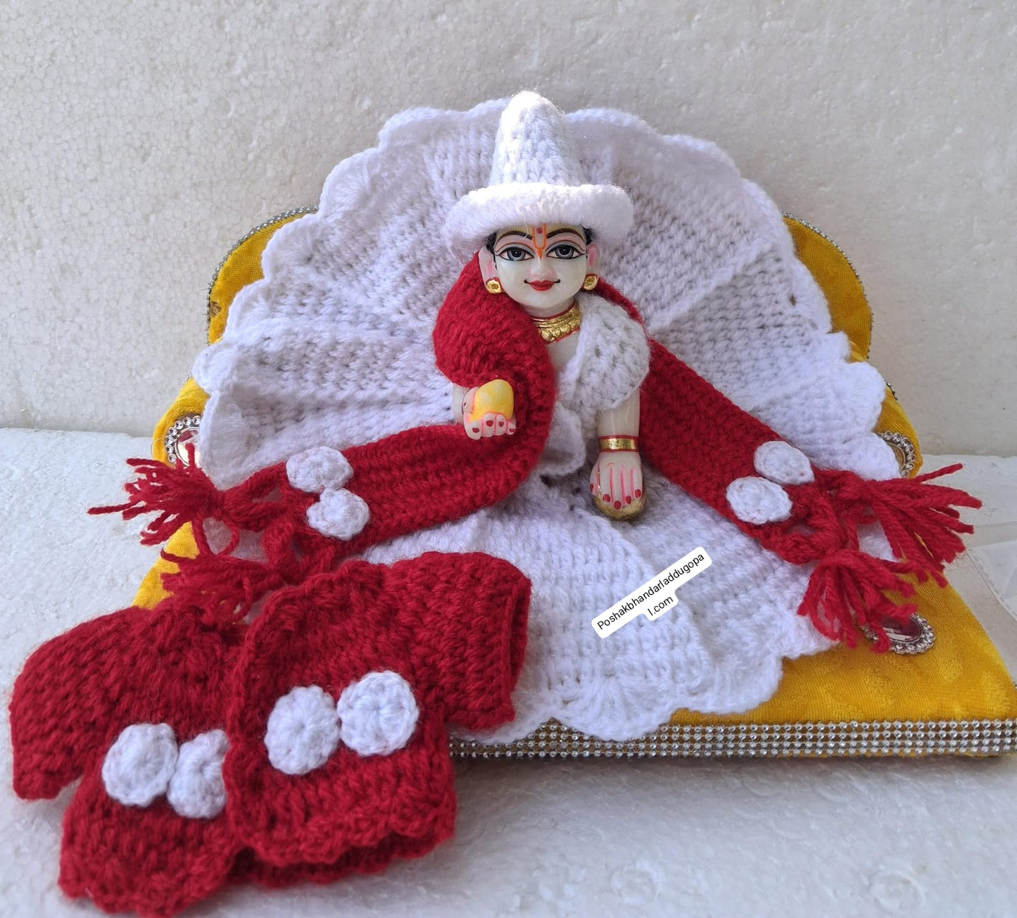 White Red dress  jacket with muffler