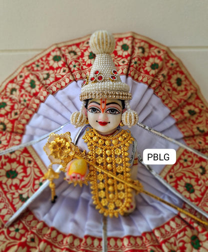 Bengali dress with mukut